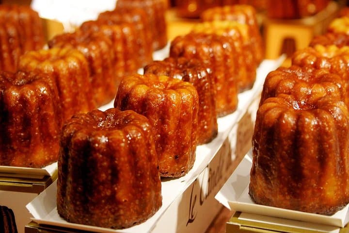 Original Bordeaux Old Town & Market Food Tour with wine tasting