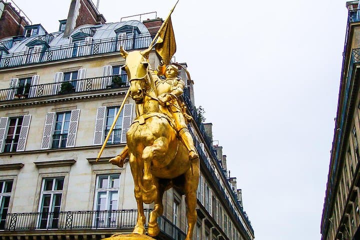 Paris sightseeing tour