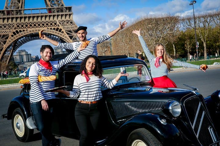 Paris Private Guided Tour in a Vintage Car with Driver