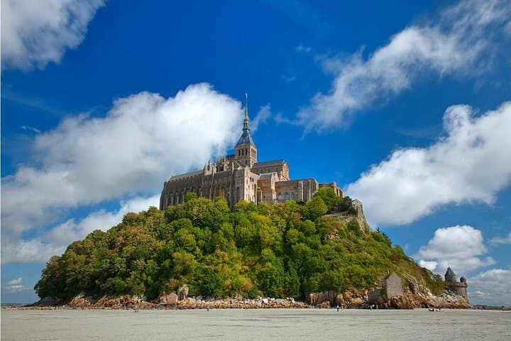 Mont-Saint-Michel, the hidden face