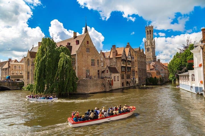 The amazing canals in the city