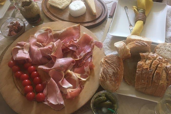 It's Apéro Time Chez Kim