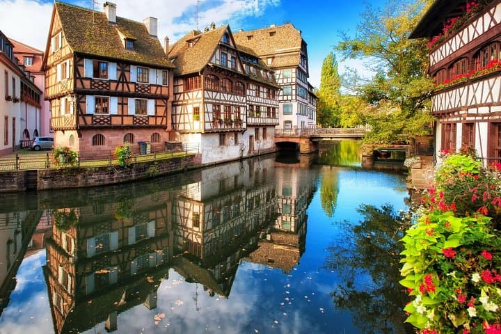 Reach Strasbourg city stress-free