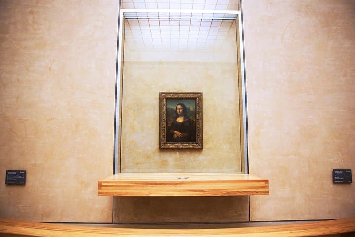 Louvre Museum - Highlights Tour with Mona Lisa