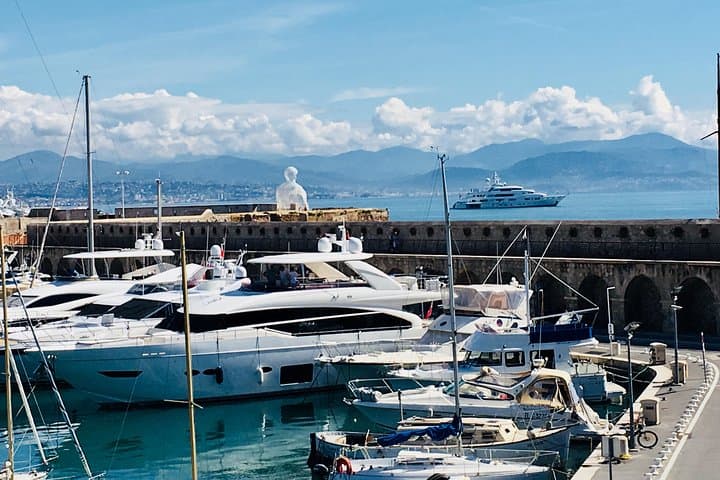 Private Tour Antibes & Saint Paul de Vence (From Nice)