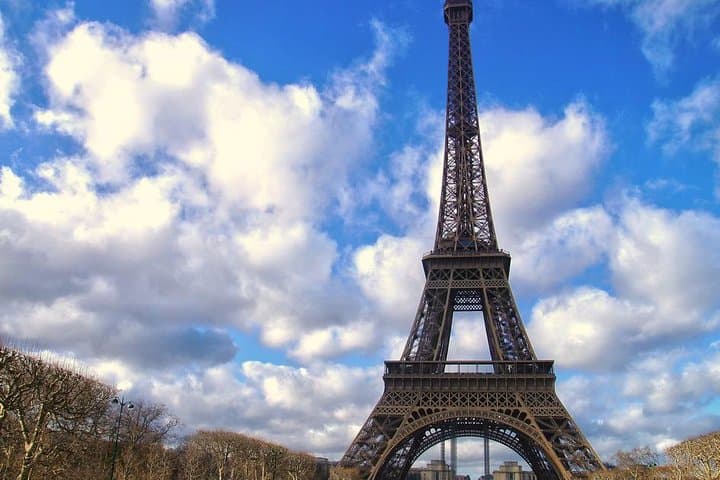 Eiffel Tower Small-Group Access to 2nd Floor by Elevator