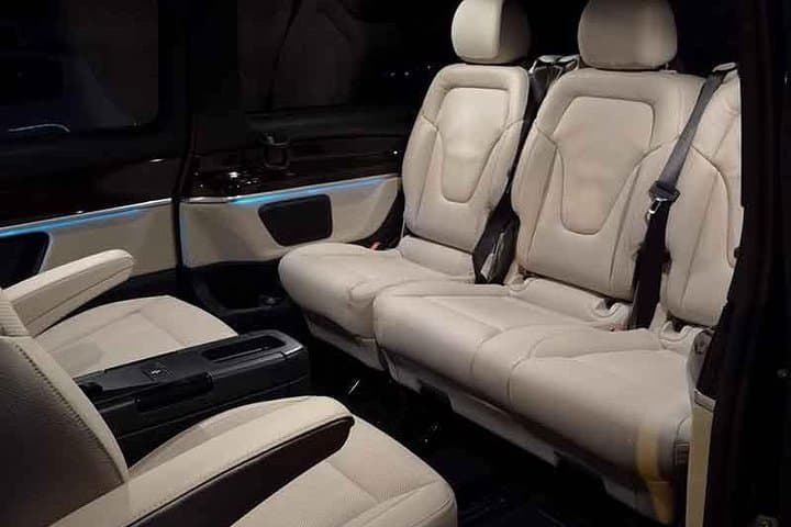 Best Private Airports Transfers - Luxury Minivan Service