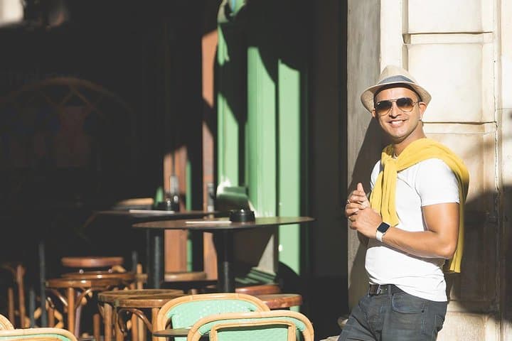 Private Photo Session with a Local Photographer in Antibes