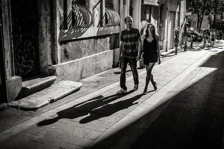 Private Photo Session with a Local Photographer in Avignon