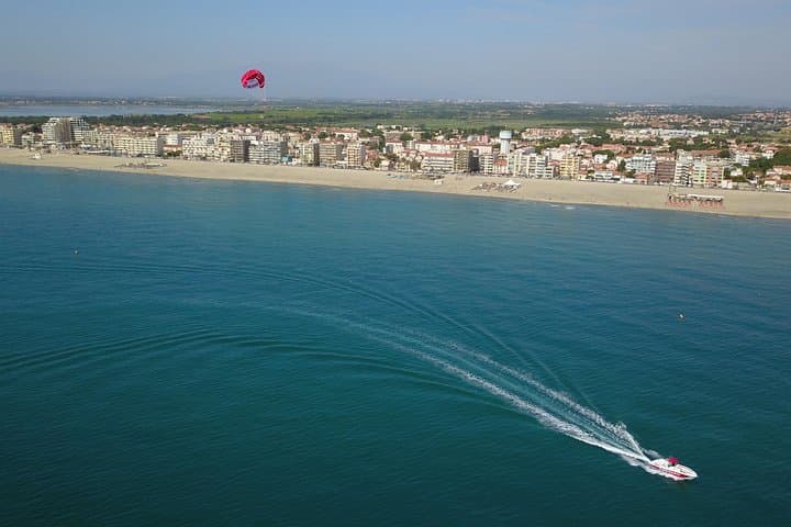 aerial view, Parasailing, Canet-en-Roussillon.