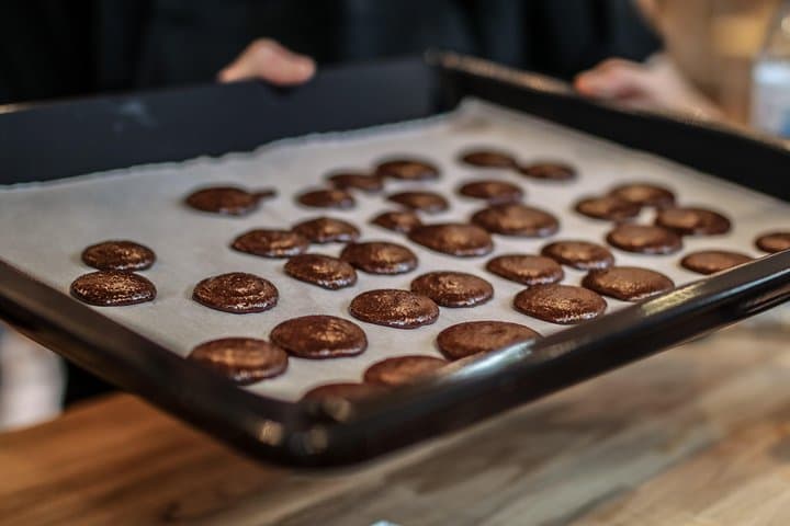 Family experience-Macaron Bakery Class at Galeries Lafayette