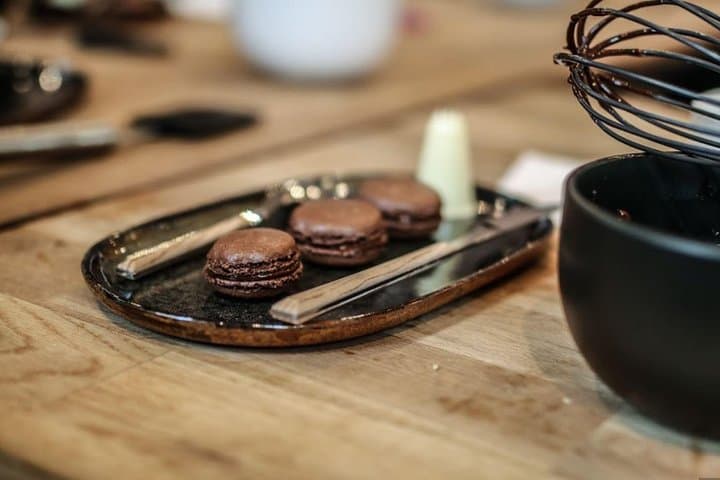 Family experience-Macaron Bakery Class at Galeries Lafayette