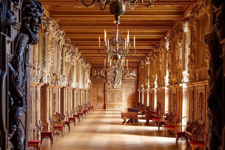 Fontainebleau Castle - Transportation Private Trip