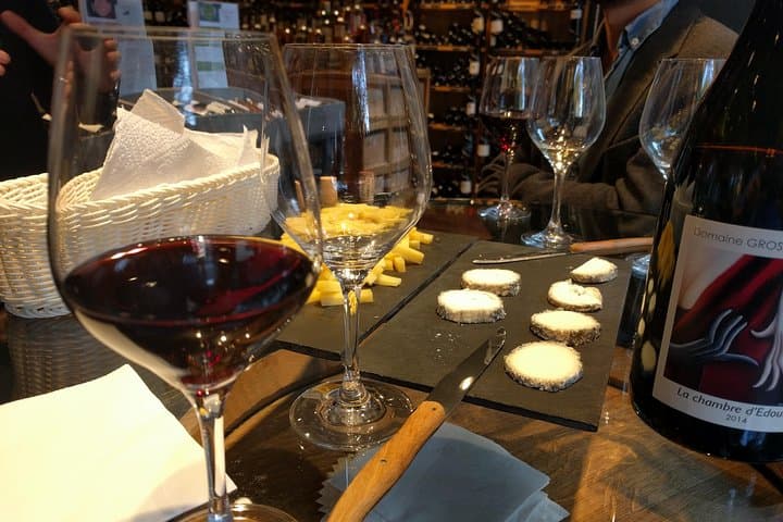 Paris Wine and Cheese Pairing Private Masterclass in a Bistrot