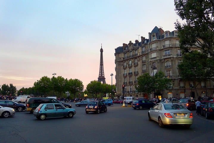 Small-Group Marché du Président Wilson Food Tour in Paris