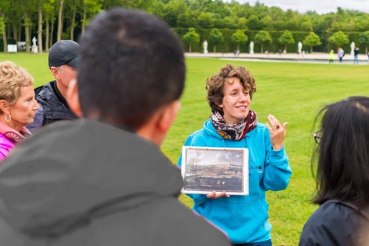 Versailles Palace Bike Tour with Market & Marie-Antoinette hamlet