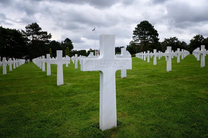 From Paris - WWII American Landing Beaches Discovery Private Tour