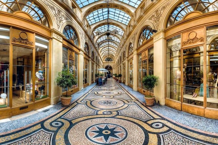 Scavenger Hunt in the Covered Passages of Paris