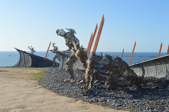 Sculptures at Arromanches
