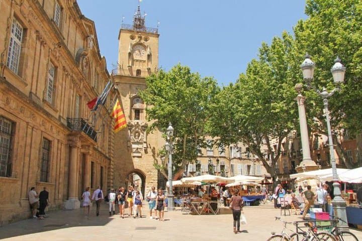 Aix-en-Provence & Marseille Private Tour with Official Guide !