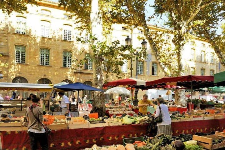 Aix-en-Provence & Marseille Private Tour with Official Guide !