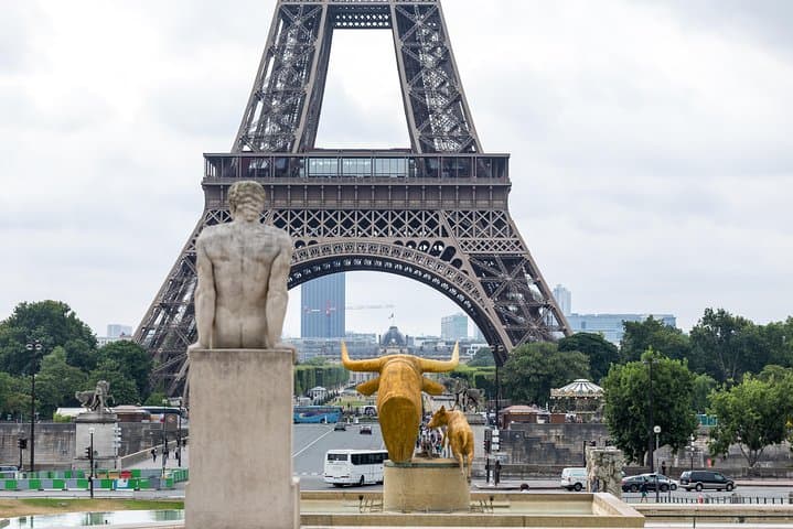 Paris Private Day Tour & Seine Cruise for Kids and Families