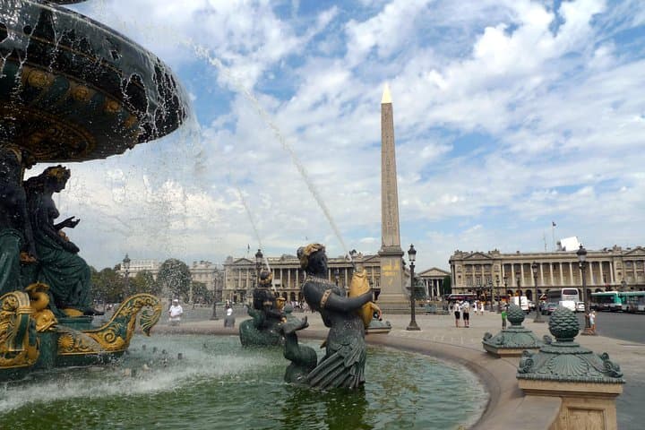 Paris Private Day Tour & Seine Cruise for Kids and Families