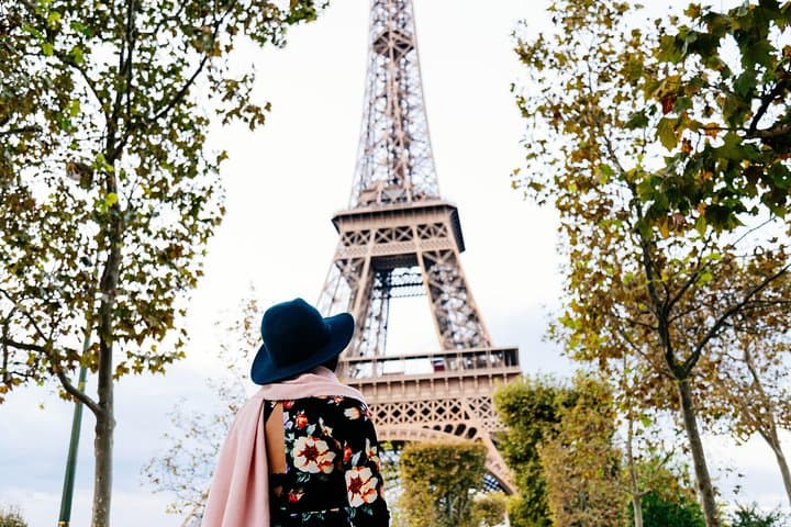 Get amazed by the magnificent Eiffel Tower and hear local stories from your private guide