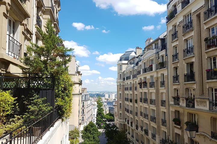 Montmartre Private Walking Tour