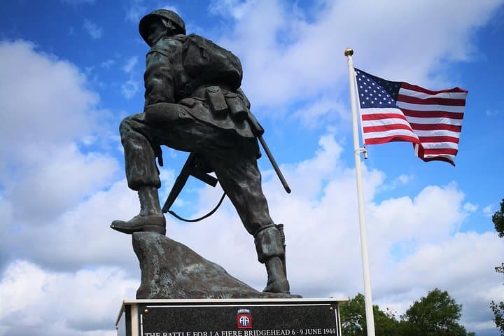 Sainte Mère l'Eglise - La Fière Bridge - The Iron Mike memorial is a statue of an American paratrooper.