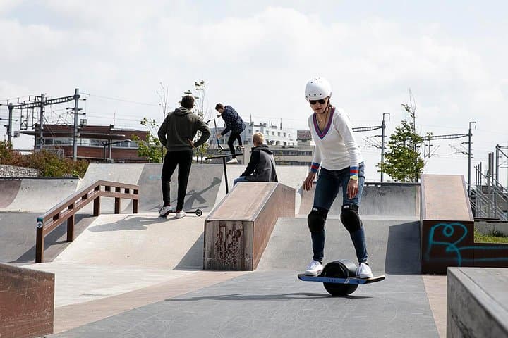 Initiations and rides in Onewheel