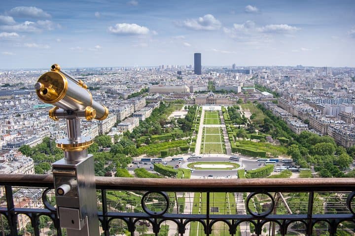 View Champs de Mars
