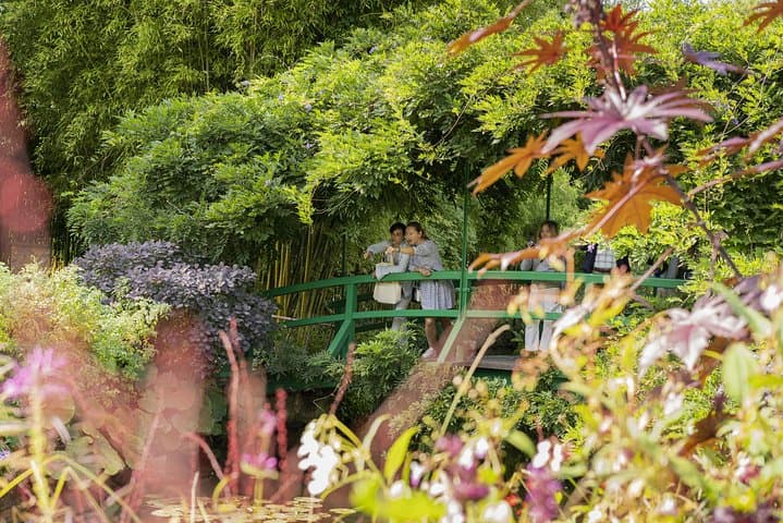 Giverny Day with Monet Foundation Audio Guided Tour from Paris