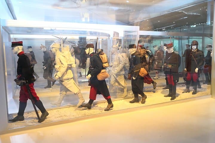 Museum of the Great War in Meaux - WW1 Early War (1914) french soldiers uniform