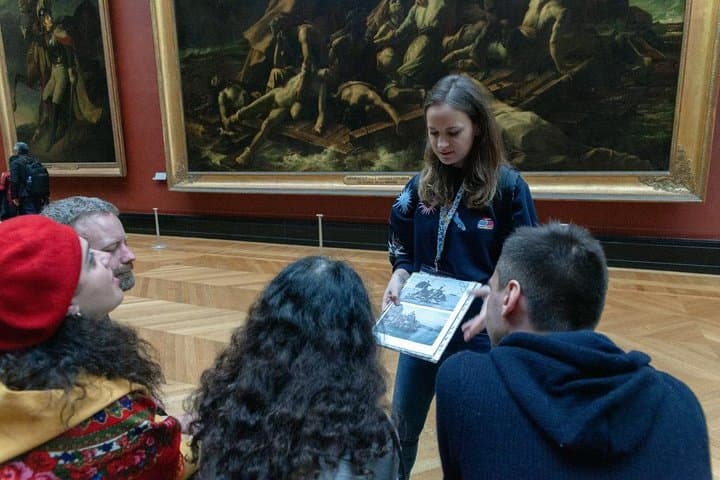 From Louvre to Street Art - original museum guided tour (skip the line!)