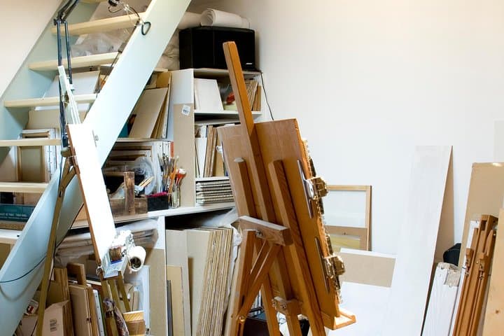 Life model drawing in an art studio