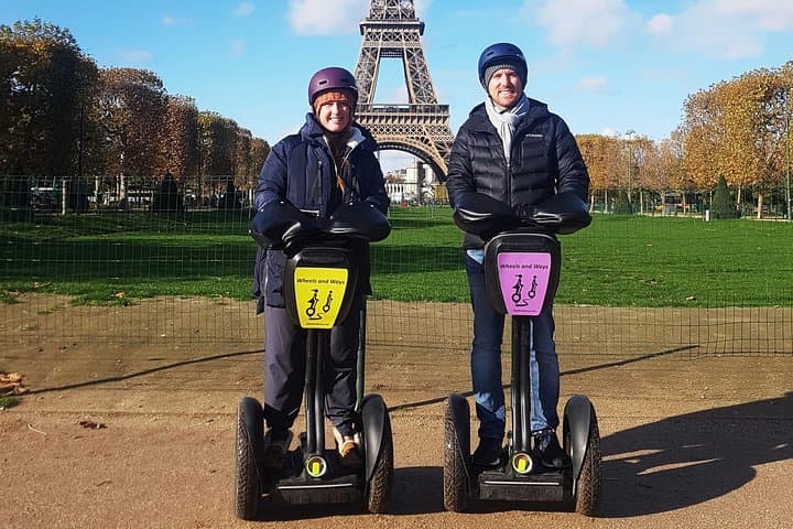 Paris Segway Express Tour (12 monuments in 1 hour and 30 minutes)