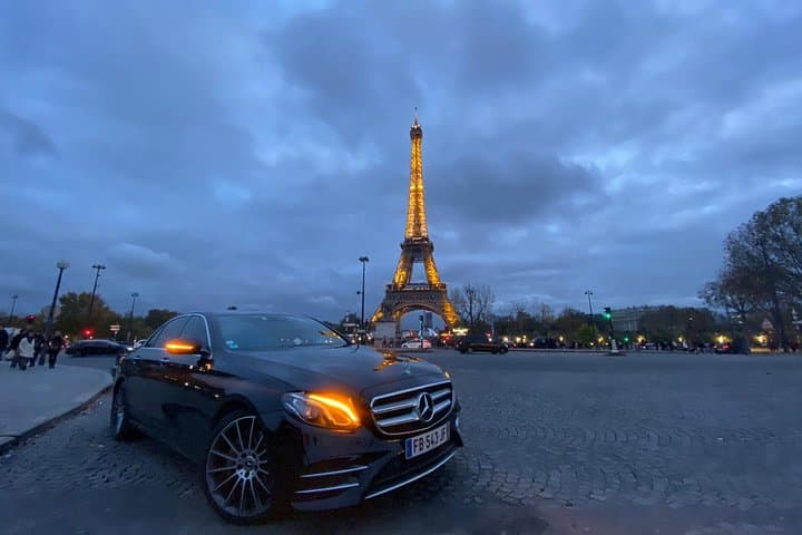 Paris Airport Transfer-Mini Van Round Trip