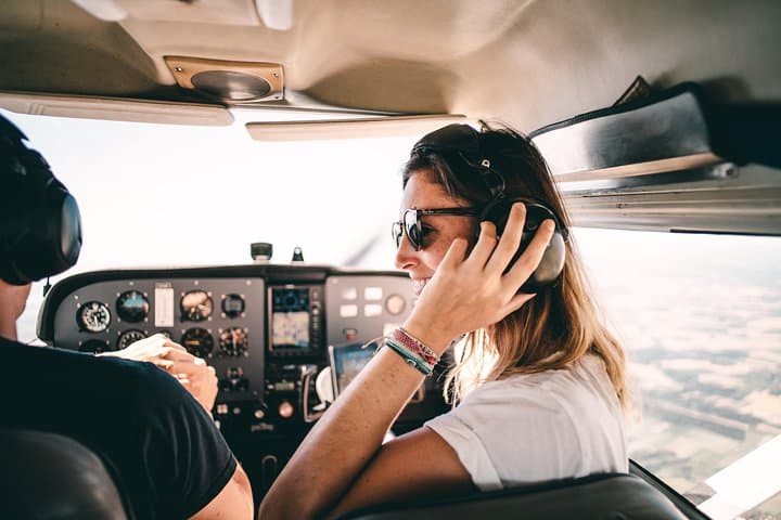 Fly around Paris with a local pilot