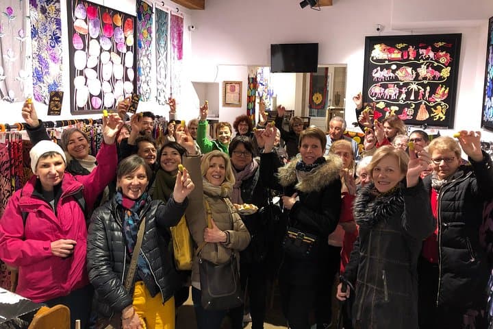 Chocolate tasting in silk shop