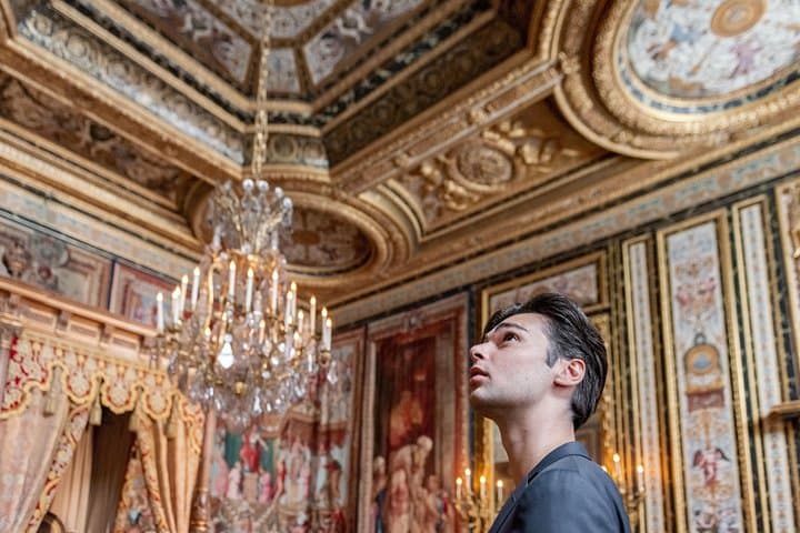Fontainebleau and Vaux le Vicomte Chateaux Day Trip from Paris