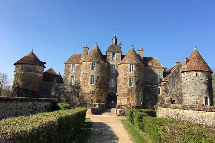 The Secrets of the Puisaye-In the footsteps of Colette,potters & castle builders