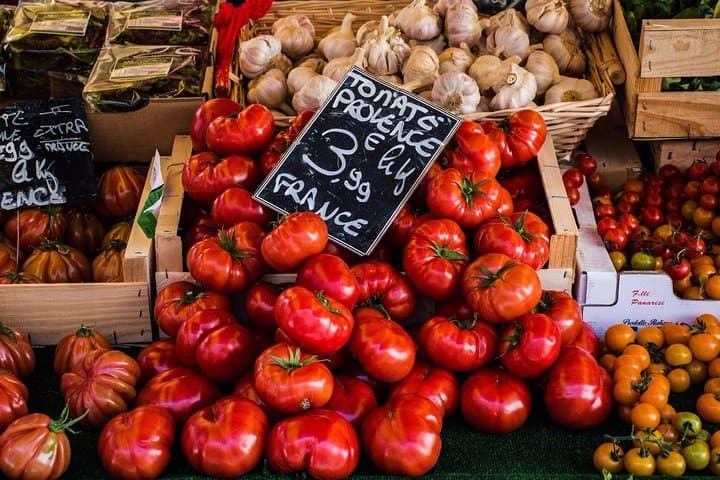 fresh tomatoes on summer time