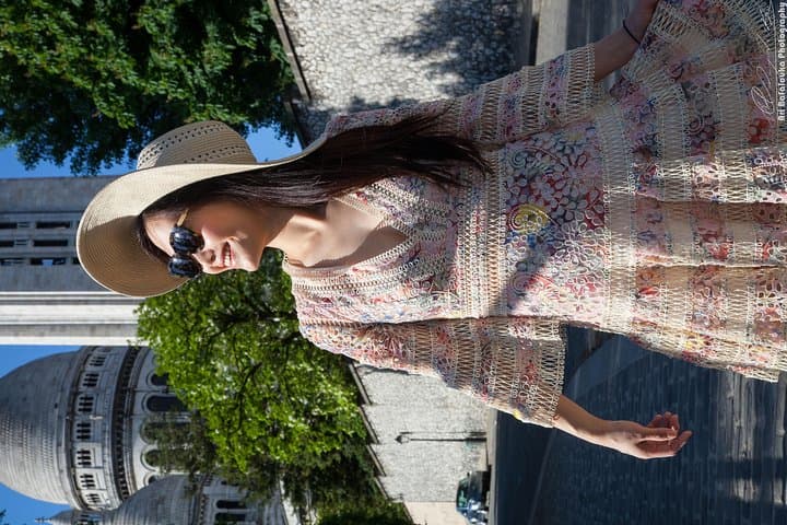 Professional Photo Shoot Tour in Paris' Montmartre