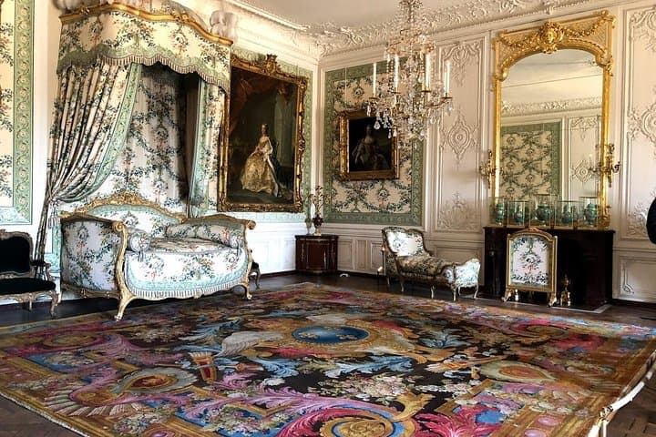 Female Wing at Versailles