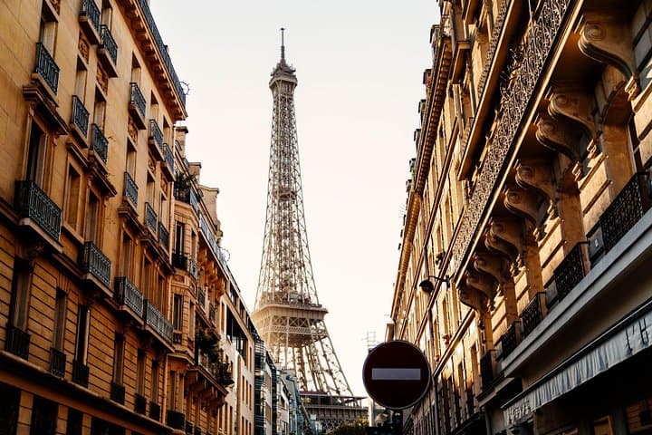 The Beauty of Paris by Bike: Private Tour