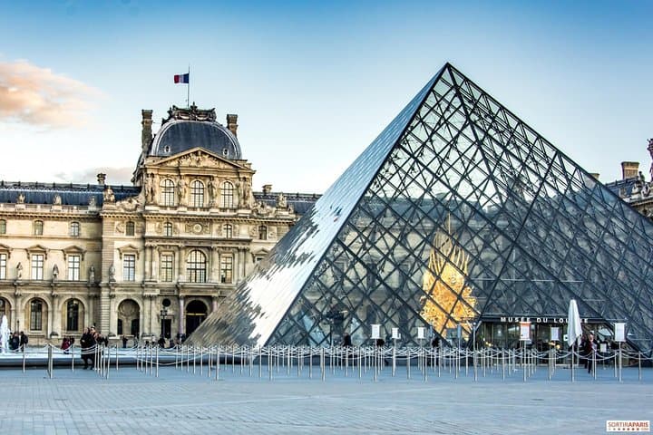 Transfers Private: Paris-Aéroports/Paris-Disneyland, France