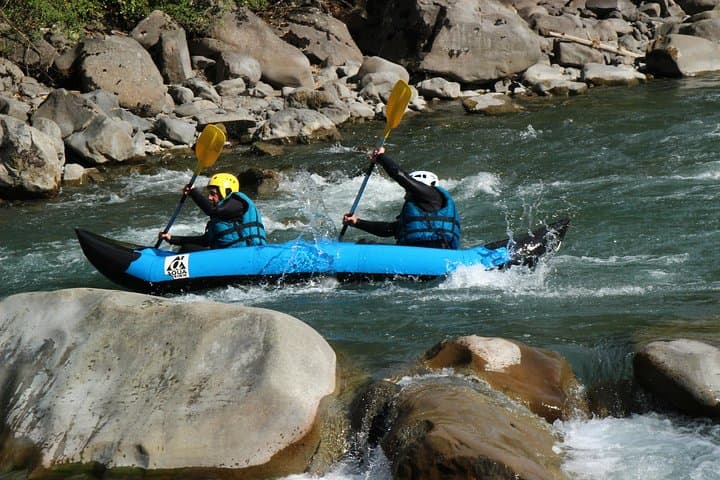 Hot dog (inflatable canoe) on the Ubaye