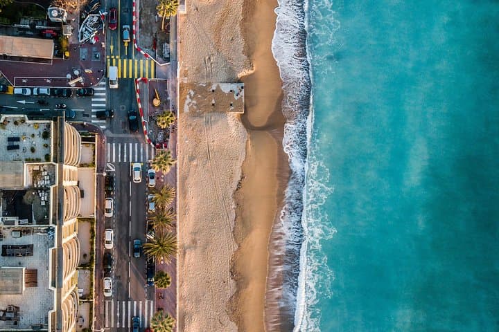 Explore Cannes in 60 minutes with a Local