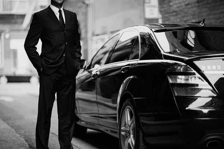 Transfers Private: Paris-Aéroports/Paris-Disneyland, France